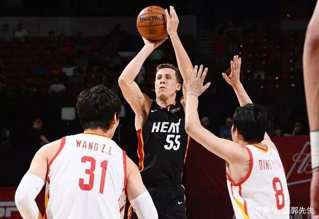 爱游戏体育-关于布莱顿训练开放日,今晚伤情更新引欢呼,NBA季后赛在即,心理建设被强调的信息