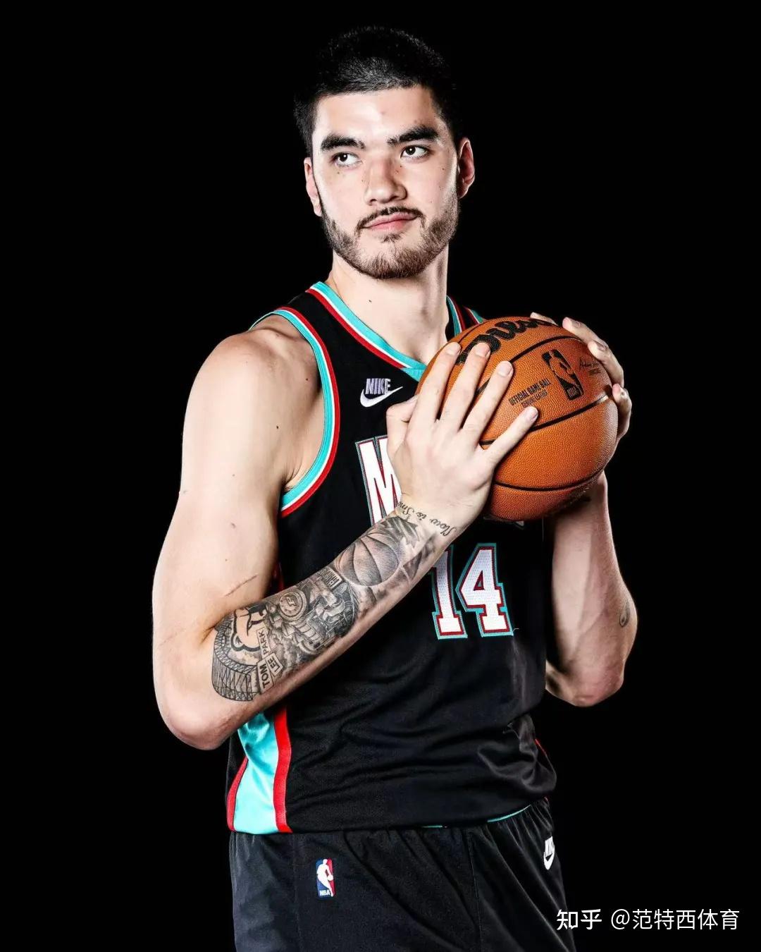 爱游戏官网-关于孟菲斯灰熊发布备战花絮,今晚战术微调,NBA季后赛任务艰巨,球探报告显示潜力的信息